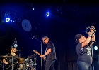 20180602-IMG 7764  The Bellrays : Lisa Kekaula (chant),  Robert Vennum (guitare), Bernard Yin (basse), Marty Faragher (batterie) : 2018, CONCERT, GUYANCOURT, LA BATTERIE, ROCK, SOUL, THE BELLRAYS