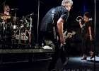 20180602-IMG 7766  The Bellrays : Lisa Kekaula (chant),  Robert Vennum (guitare), Bernard Yin (basse), Marty Faragher (batterie) : 2018, CONCERT, GUYANCOURT, LA BATTERIE, ROCK, SOUL, THE BELLRAYS