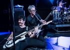20180602-IMG 7771  The Bellrays : Lisa Kekaula (chant),  Robert Vennum (guitare), Bernard Yin (basse), Marty Faragher (batterie) : 2018, CONCERT, GUYANCOURT, LA BATTERIE, ROCK, SOUL, THE BELLRAYS