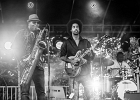 IMG 7805  Selwyn Birchwood (chant, guitare), Regi Oliver (sax baryton, flûte traversière), Courtney Girlie (batterie), Donald « Huuf » Wright (basse) : 2018, BLUES, CONCERT, HARGEVILLE, SELWYN BIRCHWOOD, TRACTEUR BLUES