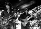 IMG 7806  Selwyn Birchwood (chant, guitare), Regi Oliver (sax baryton, flûte traversière), Courtney Girlie (batterie), Donald « Huuf » Wright (basse) : 2018, BLUES, CONCERT, HARGEVILLE, SELWYN BIRCHWOOD, TRACTEUR BLUES