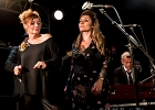 20180606-IMG 8138  Elisa Heyte (chant),  Olivier Raymond (guitare), Olivier Ferrie (batterie), Jerome Ferrie (basse), Sylvain Lansardiere (claviers), Christophe Dutray (trompette), Jean Claude Doletina (sax), Irene Roussel (choriste), Laetitia Languet (choriste) : 2018, BLUES, CONCERT, ELISE AND THE SUGARSWEETS, NEW MORNING, PANAME BLUES NIGHT, SOUL