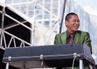 20180629-IMG 8680  Osaka Monaurail : Ryo Nakata (chant, claviers),  Kazuaki  Shimizu (trombone), TaiheiI Awaji (trompette),  Shimon Mukai (sax tenor), Dan Hayami (guitare),  Yuichi Ikeda (guitare), Tsuyoshi Ouchi (basse), Soki Kimura (batterie) : 2018, CONCERT, FUNK, LA DEFENSE JAZZ FESTIVAL, OSAKA MONAURAIL