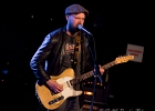 20181126-IMG 1516  Henrik Freischlader (chant, guitare), Moritz Meinschafer (batterie), Armin Alic (basse), Roman Babik claviers), Marco Zugner (sax) : 2018, BLUES, CONCERT, HENRIK FREISCHLADER BAND, NEW MORNING, ROCK
