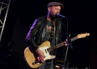 20181126-IMG 1545  Henrik Freischlader (chant, guitare), Moritz Meinschafer (batterie), Armin Alic (basse), Roman Babik claviers), Marco Zugner (sax) : 2018, BLUES, CONCERT, HENRIK FREISCHLADER BAND, NEW MORNING, ROCK