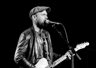 20181126-IMG 1548  Henrik Freischlader (chant, guitare), Moritz Meinschafer (batterie), Armin Alic (basse), Roman Babik claviers), Marco Zugner (sax) : 2018, BLUES, CONCERT, HENRIK FREISCHLADER BAND, NEW MORNING, ROCK