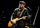 20181126-IMG 1564  Henrik Freischlader (chant, guitare), Moritz Meinschafer (batterie), Armin Alic (basse), Roman Babik claviers), Marco Zugner (sax) : 2018, BLUES, CONCERT, HENRIK FREISCHLADER BAND, NEW MORNING, ROCK