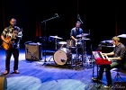 20181208-IMG 1951  Kirk Fletcher (chant, guitare), Fabrice Bessouat (batterie),  Jonny Henderson (claviers) : 2018, BLUES, CONCERT, FABRICE BESSOUAT, KIRK FLETCHER, TREMBLAY EN FRANCE