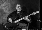 20181219-IMG 2025  Antoine Holler (chant, guitare), Thierry Fanfant (basse), Samy Docteur (guitare)