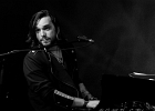 20190111-IMG 2128  Nina Attal (chant, guitare), Benjamin Delarue (guitare) Davy Honnet (batterie), Anthony Honnet (piano), Simon Attal (choeurs), Kissia San (choeurs), Andréa Durand (choeurs), : 2019, ANDREA DURAND, ANTHONY HONNET, BENJAMIN DELARUE, CONCERT, DAVY HONNET, JAZZ CAFE MONTPARNASSE, KISSIA SAN, NINA ATTAL, SIMON ATTAL