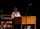 20190322-IMG 3135  Lucky Peterson (chant, guitare, hammond), Shawn Kellerman (guitare), Tim TLee Waites (basse), Raul Valdes (batteur), Rachid Guissous (claviers) : LUCKY PETERSON, MONTROUGE-LE BEFFROI