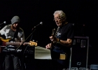 20190411-IMG 3667  John Mayall (chant, claviers, guitare, harmonica), Greg Rzab (basse), Jay Davenport (batterie), Carolyn Wonderland (guitare, lap steel, chant) : BATACLAN, JOHN MAYALL