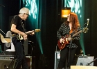 20190411-IMG 3695  John Mayall (chant, claviers, guitare, harmonica), Greg Rzab (basse), Jay Davenport (batterie), Carolyn Wonderland (guitare, lap steel, chant) : BATACLAN, JOHN MAYALL