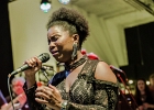 20190530-IMG 4106  Beehann Beehann (chant), Lisbet Guldbaek (chant),  Jessie Lee Houllier (chant), Audrey Lurie (chant), Sophie Proix (chant), Lena Woods (chant),  Laurent Cokelaere (basse), Jean-Do Sallaberry (guitare), Laurian Daire (claviers), Sylvain Fetis (saxophone), Francis Arnaud (batterie) : PARIS-100 ECS, RESPECT SIXTERS