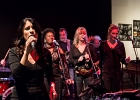 20190530-IMG 4110  Beehann Beehann (chant), Lisbet Guldbaek (chant),  Jessie Lee Houllier (chant), Audrey Lurie (chant), Sophie Proix (chant), Lena Woods (chant),  Laurent Cokelaere (basse), Jean-Do Sallaberry (guitare), Laurian Daire (claviers), Sylvain Fetis (saxophone), Francis Arnaud (batterie) : PARIS-100 ECS, RESPECT SIXTERS