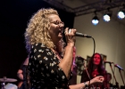 20190530-IMG 4131  Beehann Beehann (chant), Lisbet Guldbaek (chant),  Jessie Lee Houllier (chant), Audrey Lurie (chant), Sophie Proix (chant), Lena Woods (chant),  Laurent Cokelaere (basse), Jean-Do Sallaberry (guitare), Laurian Daire (claviers), Sylvain Fetis (saxophone), Francis Arnaud (batterie) : PARIS-100 ECS, RESPECT SIXTERS