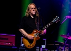 20190604-IMG 4252  Warren Haynes (chant, guitare), Matt Abts (batterie), Jorgen Carlsson (basse), Danny Louis (claviers) : DANNY LOUIS, GOV T MULE, JORGEN CARLSSON, MATT ABTS, PARIS-CIGALE (La), WARREN HAYNES