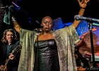 20190611-IMG 4503  Terrie Odabi (chant), Annika Chambers (chant), Shakura SAida (chant), Mathias Schuber.(claviers), Mike McDorman (guitare, chant), Ichème Zouggart (basse), Chris Dailey McCraven (batterie) : ANNIKA CHAMBERS, CHRIS DAILEY McCRAVEN, ICHEME ZOUGGART, MATHIAS SCHUBER, MIKE DORMAN, PARIS-CAVEAU DES OUBLIETTES, SHAKURA S’AIDA, TERRIE ODABI