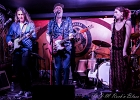 20190625-IMG 4937  Jessie Lee Houllier (chant, guitare), Aske Jacoby (chant, guitare),  Alexis Didier (guitare), Stéphane Miñana (batterie), Laurent Cokelaere (basse) : JESSIE LEE AND THE ALCHEMISTS, PARIS-CHAPELLE DES LOMBARDS (La)