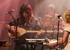 20190912-IMG 5750  Altin Gun : Merve Dasdemir (chant, claviers), Erdinc Ecevit Yildiz (saz, claviers, chant), Ben Rider (guitare), Gino Groeneveld (percussions),  Jasper Verhulst (basse),  Daniel Smienk (batterie) : ALTIN GUN, PARIS-CIGALE (La)