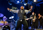 20191011-IMG 6117  Sugaray Rayford (chant), Alastair Greene (guitare), Drake &#34;Munkihaid&#34; Shining (claviers, chant), Allen Markel (basse),  Aaron Liddard (sax), Giles Straw (trompette), Lavell Jones (batterie) : PARIS-PAN PIPER (Le), SUGARAY RAYFORD