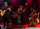 20191019-IMG 6249  Nick Moss (chant, guitare), Dennis Gruenling (harmonica), Rodrigo Da Silva Mantovani (contrebasse, basse), Taylor Streiff (claviers), Patrick Seals (batterie) : DENNIS GRUENLING, NICK MOSS, TREMBLAY EN FRANCE