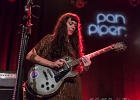 20191111-IMG 6392  Muddy Gurdy : Tia Gouttebel (chant, guitare), Marc Marco Glomeau (percussions), Gilles Chabenat(vielle à roue) : MUDDY GURDY, PARIS-PAN PIPER (Le)
