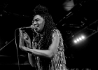 20191112-IMG 6483  Judith Hill (Guitare, Piano, Voix), Peewee Hill (Basse), Michiko Hill (Claviers), Donnell Spencer Jr (Batterie), Gregory Moore (Guitare) : JUDITH HILL, PARIS-NEW MORNING