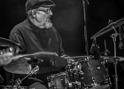 20191116-IMG 6598  Lionel Young (violon, guitare, voix), André Mali (trompette), Kimet Stone (basse),  Dexter Payne (saxophone, harmonica), William Forrest (batterie) : ANDRE MALI, DEXTER PAYNE), KIMET STONE, LIONEL YOUNG, TREMBLAY EN FRANCE, WILLIAM FORREST