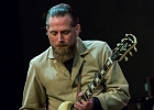 20191122-IMG 6742  Nico Duportal (guitare, voix), Pascal Mucci (batterie), Olivier Cantrelle (claviers), Alexis Bertein (sax baryton, guitare acoustique, percussions),  Sylvain Tejerizo (saxo ténor, percussions), Antoine Pozzo Di Borgo (basse) : NICO DUPORTAL, NICO DUPORTAL AND THE SPARKS, PARIS-JAZZ CAFE MONTPARNASSE