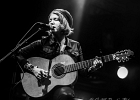 20191129-IMG 6825  Sue Foley (chant, guitare),  Leonardo Valvassori (basse), Tom Bona (batterie) : BILLY BOB'S, DISNEY VILLAGE, SUE FOLEY