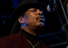 20191202-IMG 6970  Chicago Blues Festival 2019 :  Wayne Baker Brooks (guitare, chant), Maurice John Vaughn (guitare, chant, clavier), Russ Green (harmonica, chant), Trudy Lynn (chant), Melvin Smith (basse), Willie Hayes (batterie), invité Boney Fields : BONEY FIELDS, CHICAGO BLUES FESTIVAL 2019, MAURICE JOHN VAUGHN, MELVIN SMITH, PARIS-NEW MORNING, RUSS GREEN, TRUDY LYNN, WAYNE BAKER BROOKS, WILLIE HAYES