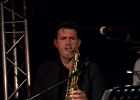 20210914-IMG 1158  Vincent Vella (Voix), Romain Roussoulière (Guitare), Loic Gayot (Saxophone ténor), Amine Ouazzani (Batterie), Max Darmon (Basse), Florian Robin (Claviers), Jérôme Cornelis (Saxophone alto) : PARIS, PARIS-NEW MORNING, SAME PLAYER SHOOT AGAIN