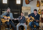 20220205-IMG 3921  Jerry T. (chant, guitare), Eric Jemms (sax), Mr Alex (guitare), Nicolas Hostiou (basse), Fabien Maraget (batterie, percussions) : JERRY T AND THE BLACK ALLIGATORS, PARIS-MATT S GUITAR SHOP