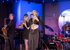 20220310-IMG 4387  Ina Forsman (Voix), Aaron Castrillo  (Batterie), Doron Seagal (Piano), Regardt Scheepers (Guitare), Francesco Beccaro (Basse), Kelly O&#39;Donohue (Trompette), Ori Jacobson (Saxophone) : INA FORSMAN, PARIS-JAZZ CLUB ETOILE