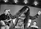 20220326-IMG 4943  Sari Schorr (chant), Ash Wilson (guitare), Mat Beable (basse), Bob Fridzema (claviers), Phil Wilson (batterie) : PARIS-JAZZ CLUB ETOILE, SARI SCHORR
