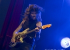 20220509-IMG 5852  Larkin Poe : Rebecca Lovell (guitare), Megan Lovell (Lap Steel Guitar),  Brent'Tarka'Layman (basse), Kevin McGowan (batterie)  : LARKIN POE, PARIS-TRIANON (Le)