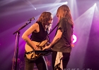 20220509-IMG 5874  Larkin Poe : Rebecca Lovell (guitare), Megan Lovell (Lap Steel Guitar),  Brent'Tarka'Layman (basse), Kevin McGowan (batterie)  : LARKIN POE, PARIS-TRIANON (Le)