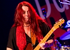 20221104-IMG 9057  Carolyn Wonderland (chant, guitare, lap steel), Bobby Perkins (basse), Kevin Lance (batterie) et en invitée Shelley King (chant, guitare) : BAY CAR BLUES FESTIVAL, BOBBY PERKINS, CAROLYN WONDERLAND, GRANDE SYNTHE, KEVIN LANCE, SHELLEY KING