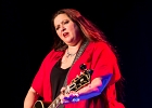 20221104-IMG 9060  Carolyn Wonderland (chant, guitare, lap steel), Bobby Perkins (basse), Kevin Lance (batterie) et en invitée Shelley King (chant, guitare) : BAY CAR BLUES FESTIVAL, BOBBY PERKINS, CAROLYN WONDERLAND, GRANDE SYNTHE, KEVIN LANCE, SHELLEY KING
