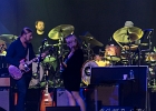 20221115-IMG 9449  Susan Tedeschi (chant, guitare), Derek Trucks (guitare), Brandon Boone (basse), Mike Mattison (chant, guitare, choeur), Mark Rivers (choeur), Alecia Chakour (choeur), Isaac Eady (batterie), Tyler Greenwell (batterie),  Kebbi Williams (saxophone), Ephraim Owens (trompette), Elizabeth Lea (trombone), Gabe Dixon (claviers, chant) : PARIS 11eme, PARIS-BATACLAN (Le), TEDESCHI TRUCKS BAND