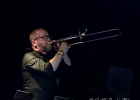 20221123-214101-IMG 0004  Toni Green (chant), Eddy Leclerc (guitare), Paul Heroux  (batterie), Thomas Planque (basse),  Benoît Sourisse (claviers),  Vincent Aubert (trombone), Pierre Marie Humeau (trompette), Nadege Dumas (saxophone) : PARIS-NEW MORNING, TONI GREEN