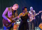 20230204-IMG 0772  Bonita Niessen (chant), Andreas Arlt (guitare), Michael Arlt (chant, harmonica), Fabian Fritz (claviers), Henning Hauerken (basse), Andre Werkmeister (batterie) : BONITA AND THE BLUES SHACKS, SEINE SAINT DENIS-TREMBLAY EN FRANCE