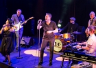 20230204-IMG 0795  Bonita Niessen (chant), Andreas Arlt (guitare), Michael Arlt (chant, harmonica), Fabian Fritz (claviers), Henning Hauerken (basse), Andre Werkmeister (batterie) : BONITA AND THE BLUES SHACKS, SEINE SAINT DENIS-TREMBLAY EN FRANCE