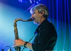 20230316-IMG 1516  Ana Popovic (guitare, chant),  Buthel Burns (basse), Jerry Kelley (batterie), Michele Papadia (claviers), Claudio Giovagnoli (saxophone), Davide Ghidoni (trompette) : ANA POPOVIC, VAL D OISE-SANNOIS, VAL D OISE-SANNOIS-EMB
