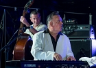 20230902-205938IMG 0318  Mike Sanchez (chant, piano), Anthony Stelmaszack (guitare), Drew Davies (sax ténor), Jean-Marc Labbé (sax baryton), Thibaut Chopin (contrebasse), Fabrice Bessouat (batterie) : ANTHONY STELMASZACK, DREW DAVIES, FABRICE BESSOUAT, JEAN-MARC LABBE, LOIRE ATLANTIQUE-NANTES, LOIRE ATLANTIQUE-NANTES-RENDEZ VOUS DE L ERDRE, MIKE SANCHEZ, THIBAUT CHOPIN