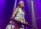 20231015-212110IMG 4102  Larkin Poe : Rebecca Lowell (chant, guitare), Megan Lowell (slide guitar), XX (basse), YY (batterie) : LARKIN POE, PARIS 9eme, PARIS-OLYMPIA