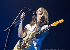 20231015-212338IMG 0725  Larkin Poe : Rebecca Lowell (chant, guitare), Megan Lowell (slide guitar), XX (basse), YY (batterie) : LARKIN POE, PARIS 9eme, PARIS-OLYMPIA
