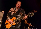 20231109-201522-IMG 4323  Carlos Eliott Jr (chant, guitare), Anthony Big A Sherrod (chant, guitare),The Cornlickers : Bobby Gentilo (chant, guitare), Dave Groninger (guitare), Tony Ryder (basse), Dale Wise (batterie) : ANTHONY BIG A SHERROD, BOBBY GENTILO, CARLOS ELIOTT JR AND THE CORNLIKERS, DALE WISE, DAVE GRONINGER, HAUTS DE SEINE-CHATENAY MALABRY, TONY RYDER