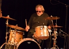 20231109-201601-IMG 4324  Carlos Eliott Jr (chant, guitare), Anthony Big A Sherrod (chant, guitare),The Cornlickers : Bobby Gentilo (chant, guitare), Dave Groninger (guitare), Tony Ryder (basse), Dale Wise (batterie) : ANTHONY BIG A SHERROD, BOBBY GENTILO, CARLOS ELIOTT JR AND THE CORNLIKERS, DALE WISE, DAVE GRONINGER, HAUTS DE SEINE-CHATENAY MALABRY, TONY RYDER